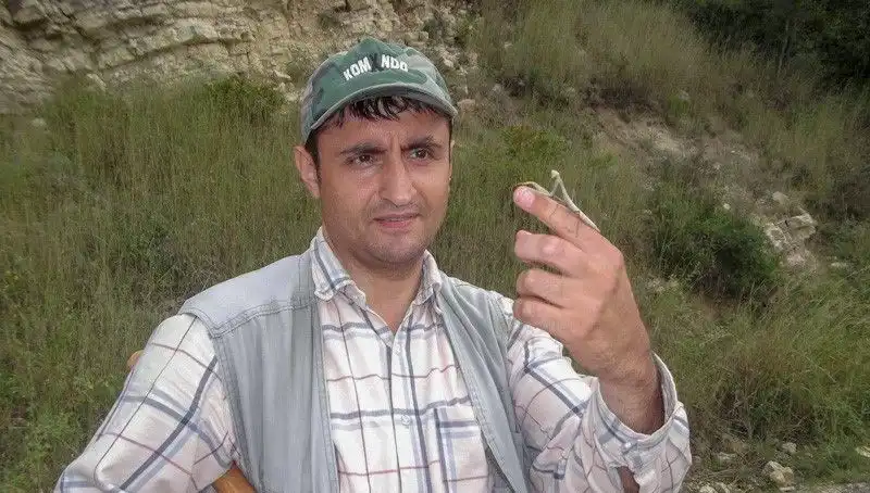 Yeni Keşfedilen Böcek Türüne Eşinin İsmini Verdi, Tepkiler Çoğaldı!