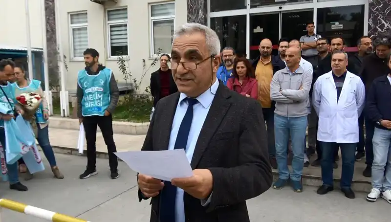 Antalya'da Doktora Saldırı: Sağlık Çalışanları İş Bırakma Eylemi Başlattı
