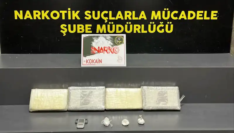 İzmir'de Uyuşturucu Operasyonunda Şok Gelişmeler: Çok Sayıda Gözaltı
