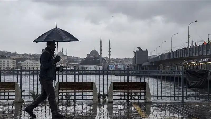 Bahar Havası Terk Ediyor: İstanbul'da Kışın İlk İzleri Görülüyor