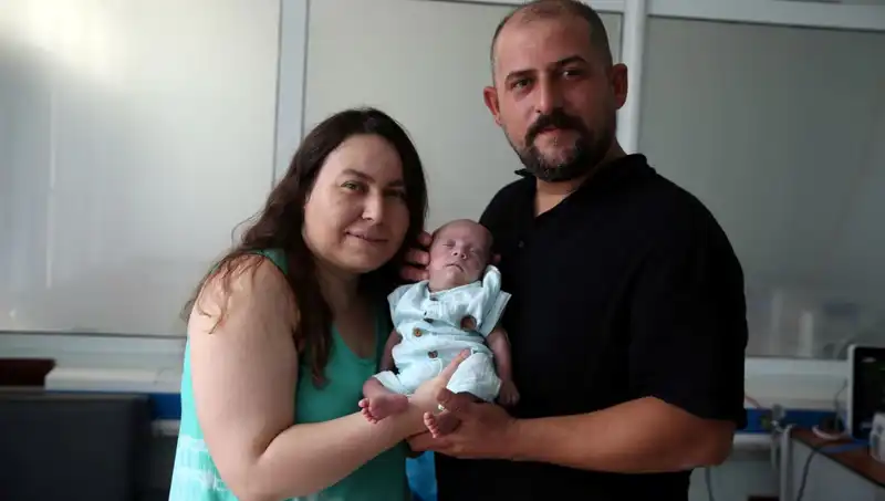 800 Gramla Hayata Merhaba Deyip 4 Ay Yoğun Bakımda Kaldı: Bebeğin Mücadelesi