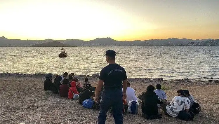 Bodrum'da 20 Düzensiz Göçmen Yakalandı: Denizde Dram Sürüyor