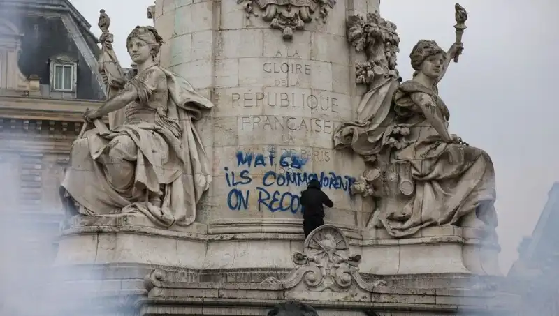 Paris Belediyesi, Grafiticilere Savaş Açıyor: Şehir Değişiyor