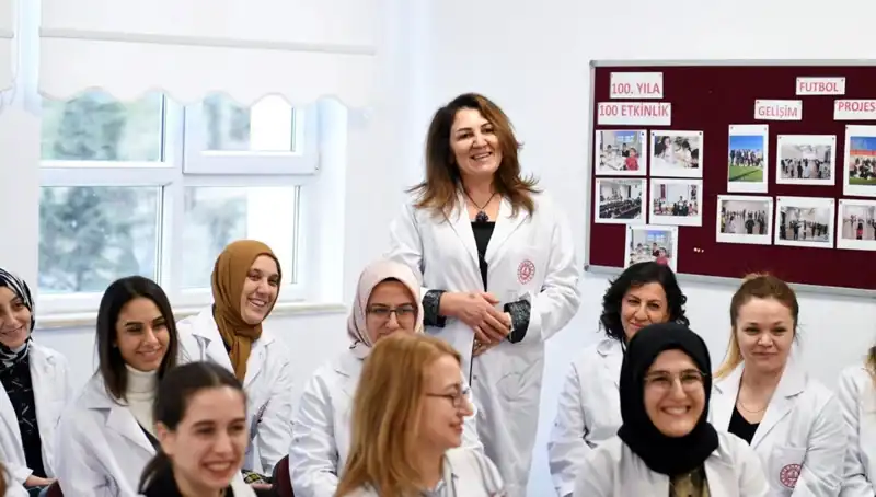 MEB Ücretli Öğretmenlik Başvuruları İçin Geri Sayım Başladı!