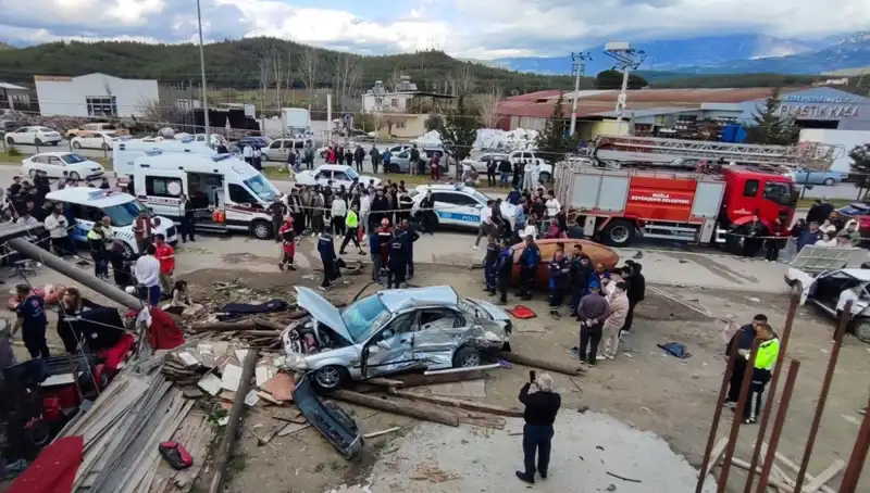 Bayram Tatilinde Trafik Kazaları: 57 Can Kaybı ve 6 Bin 533 Yaralı