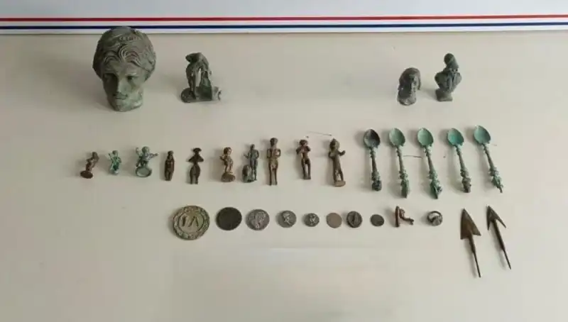 Roma Dönemine Ait Tarihi Eserler Büyük Bir Operasyonla Kurtarıldı