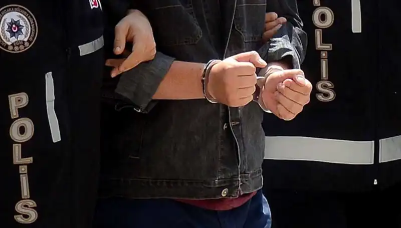 Bursa'da Uyuşturucu Operasyonu: 327 Zanlı Yakalandı, Şehirde Sarsıcı Gelişmeler