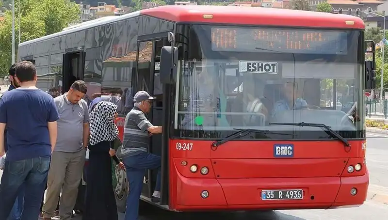 İzmir'de Öğrenci İndirimine 30 Yaş Sınırı Koyuldu: Cezası Ne Olacak?