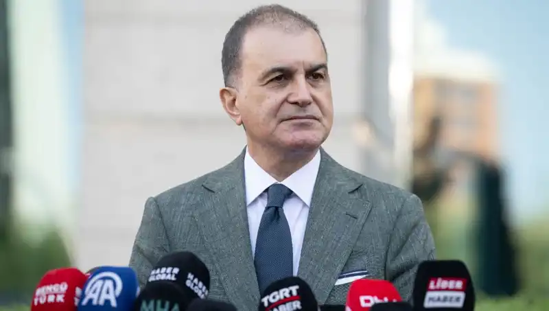Ömer Çelik'ten Çarpıcı Açıklama: Meşru Demokratik Alanı Tehdit Eden Sözler Yok Hükmündedir