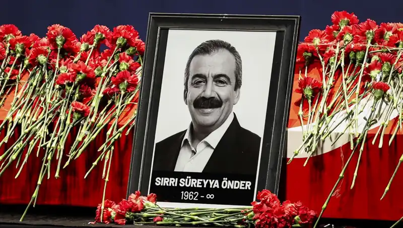 Meclis'te Sırrı Süreyya Önder Anması: Unutulmayan Bir Efsane