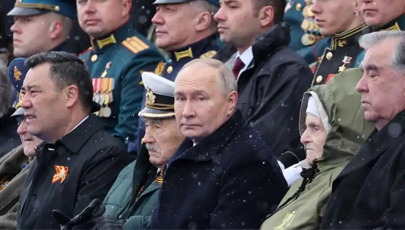 Rus Ordusu Genişliyor: Putin, Tarihi Bir Askeri Çağrıda Bulundu