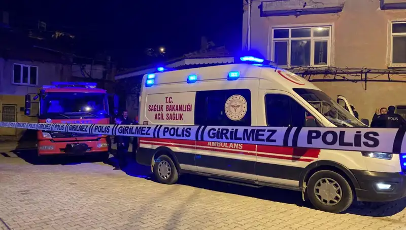 Yaşlı Adamın Korkunç Ölümü: Evde Yangın Faciası!