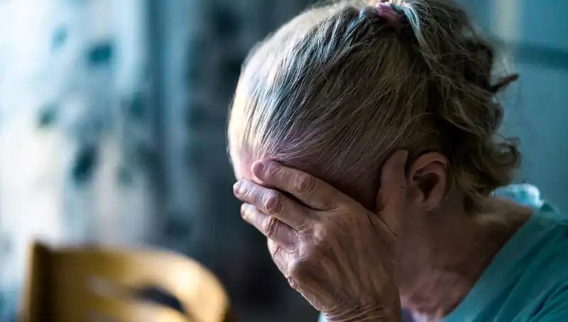 Nöroloji Uzmanı, 70 Yaş Altındaki Demans Tehlikesine Dikkat Çekiyor!