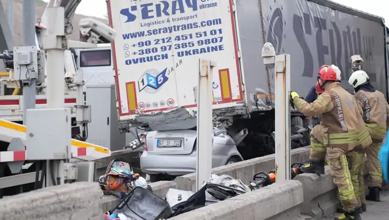 Bayram Tatilinde Yolda Hayatını Kaybeden 72 Kişi Ülkeyi Üzüntüye Boğdu
