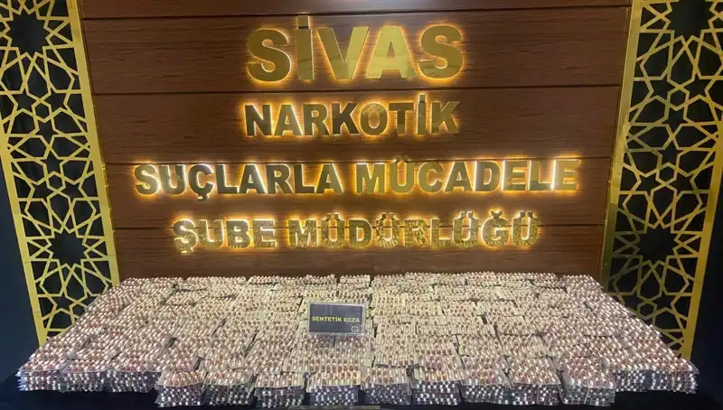 Sivas’ta Uyuşturucu Operasyonu: 5 Kişi Tutuklandı, Sokağa Çıkma Yasağı Uygulandı!