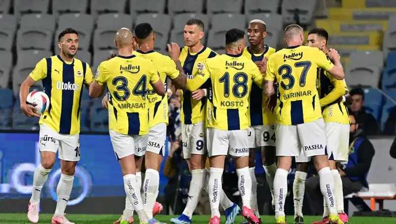 Fenerbahçe'nin Eyüpspor Mücadelesinde 4 Futbolcu Kadro Dışı Kaldı